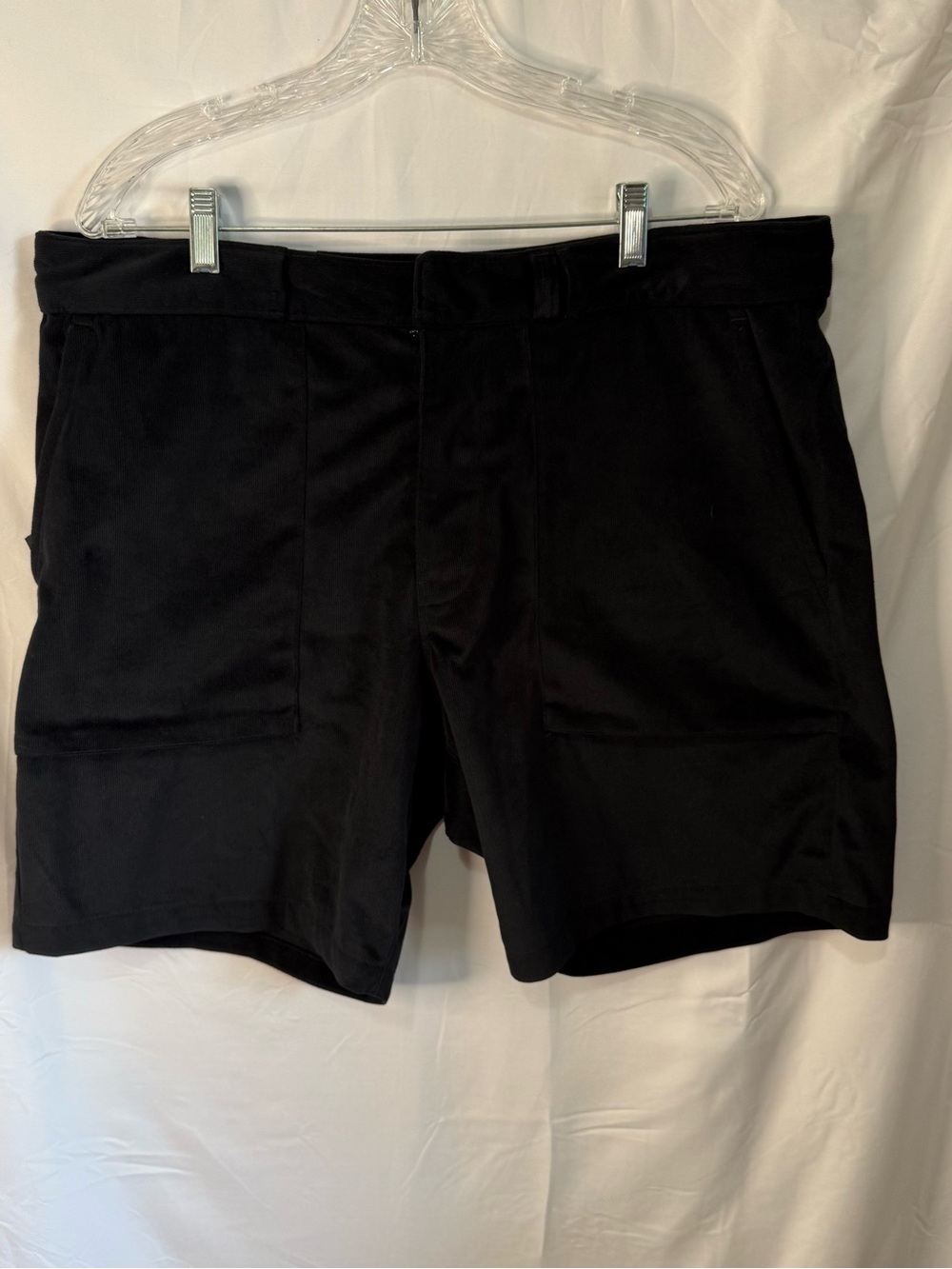 Nike Black Flat-Front Men's Shorts